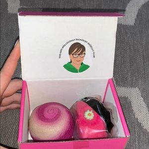 Lush sweetest thing gift